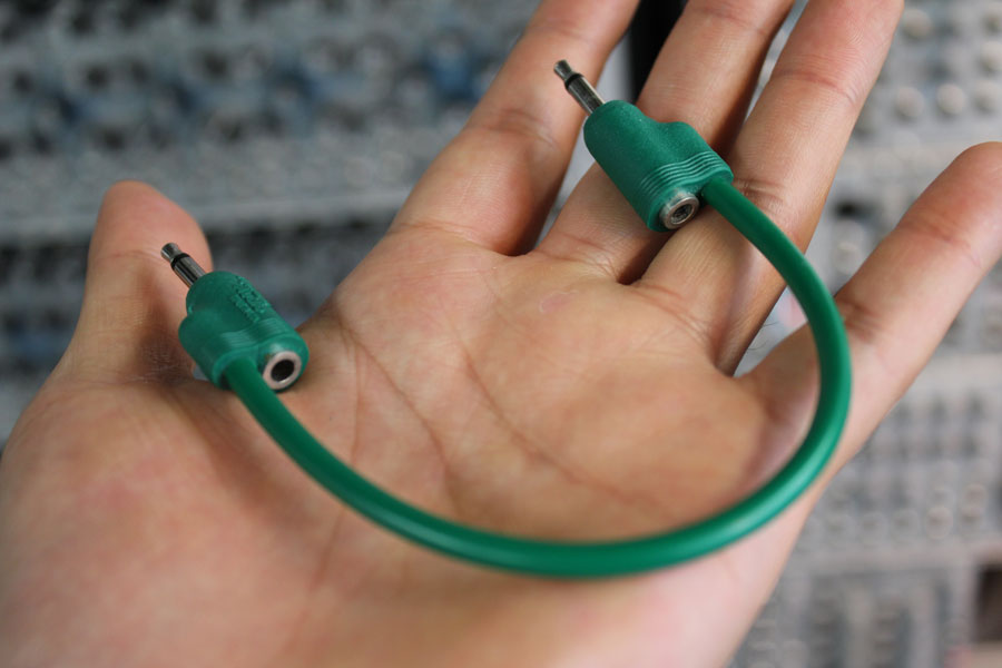 ケーブルで信号を分割！スコブル便利な「Tiptop Audio Stackable Cable」 | Five G music technology